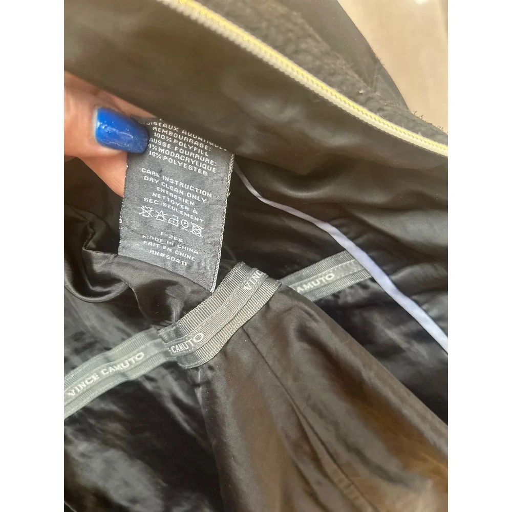 Vince Camuto Women's Black Belted Faux Fur Hooded Down Puffer‎ Coat Size M